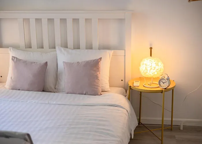 Domus Old Town Retreat Cozy &