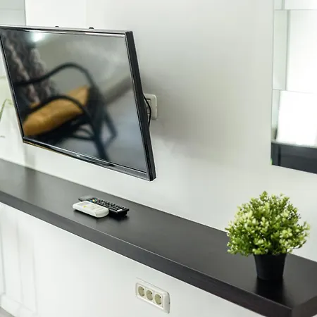 Domus Old Town Retreat Cozy & Appartamento *