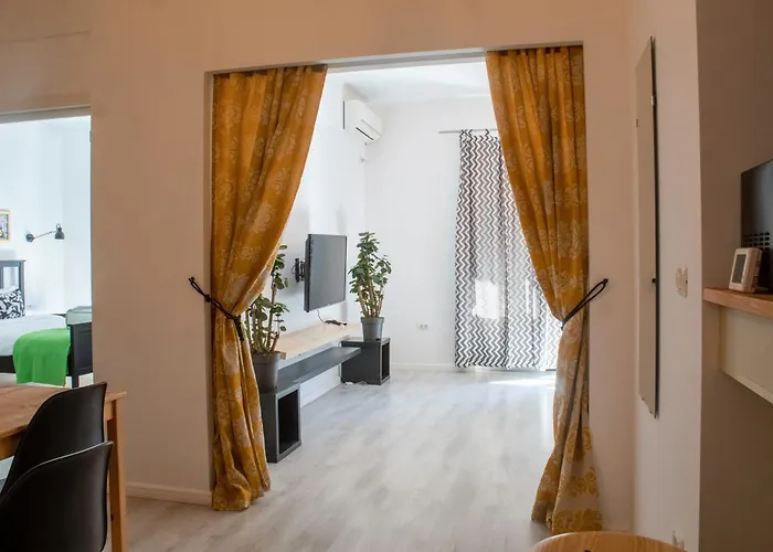 Domus Old Town Retreat Cozy &