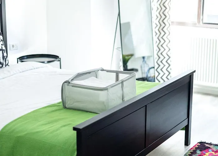 Domus Old Town Retreat Cozy & Apartment
